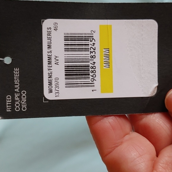 NWT Under Armour AVY Fitted Seafoam Long Sleeve Top - Picture 6 of 12